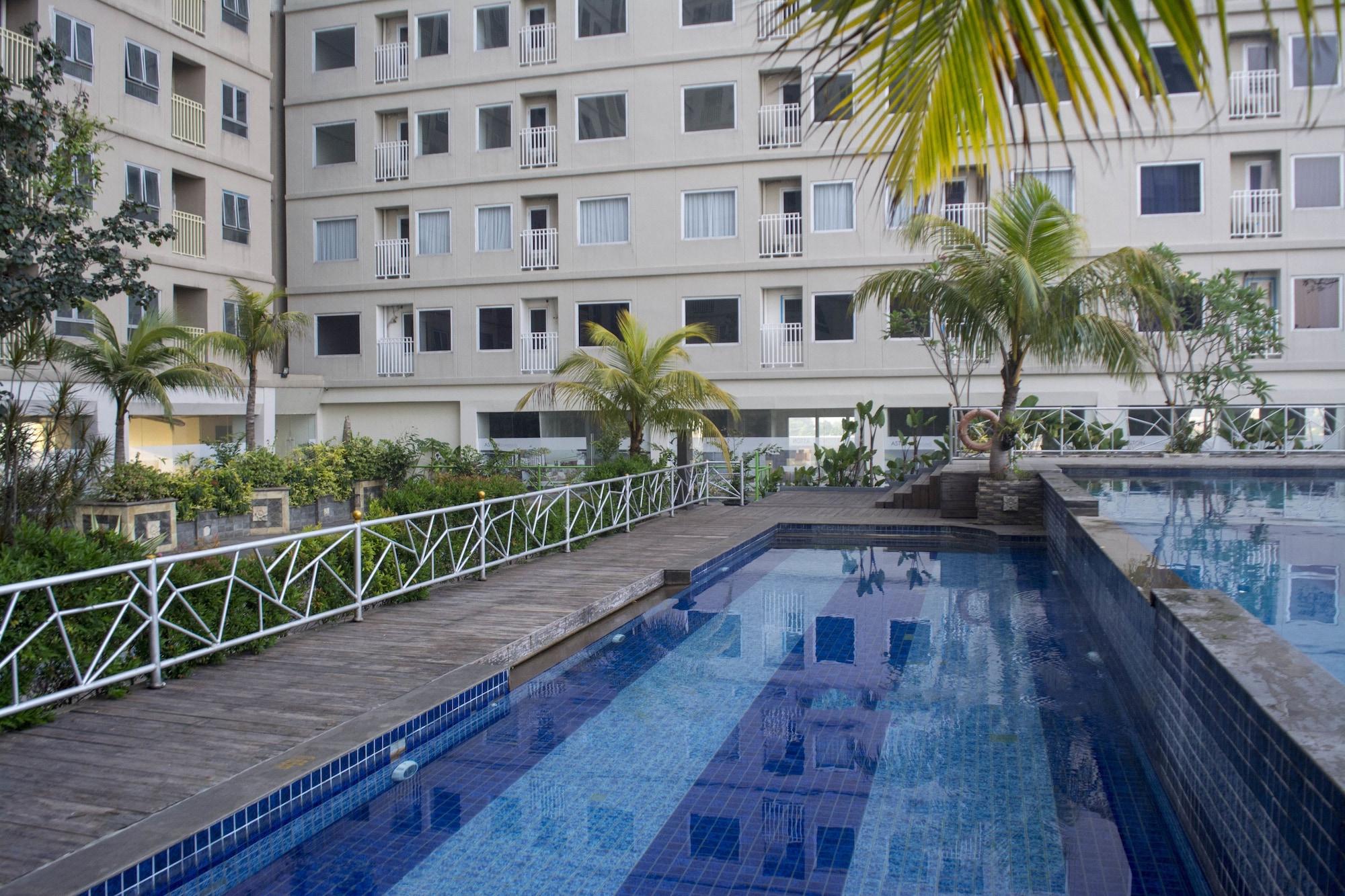 Titanium Express Homtel Otel Cakarta Dış mekan fotoğraf