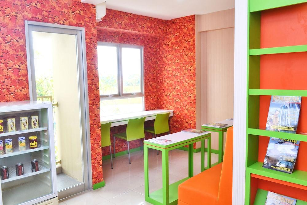 Titanium Express Homtel Otel Cakarta Dış mekan fotoğraf