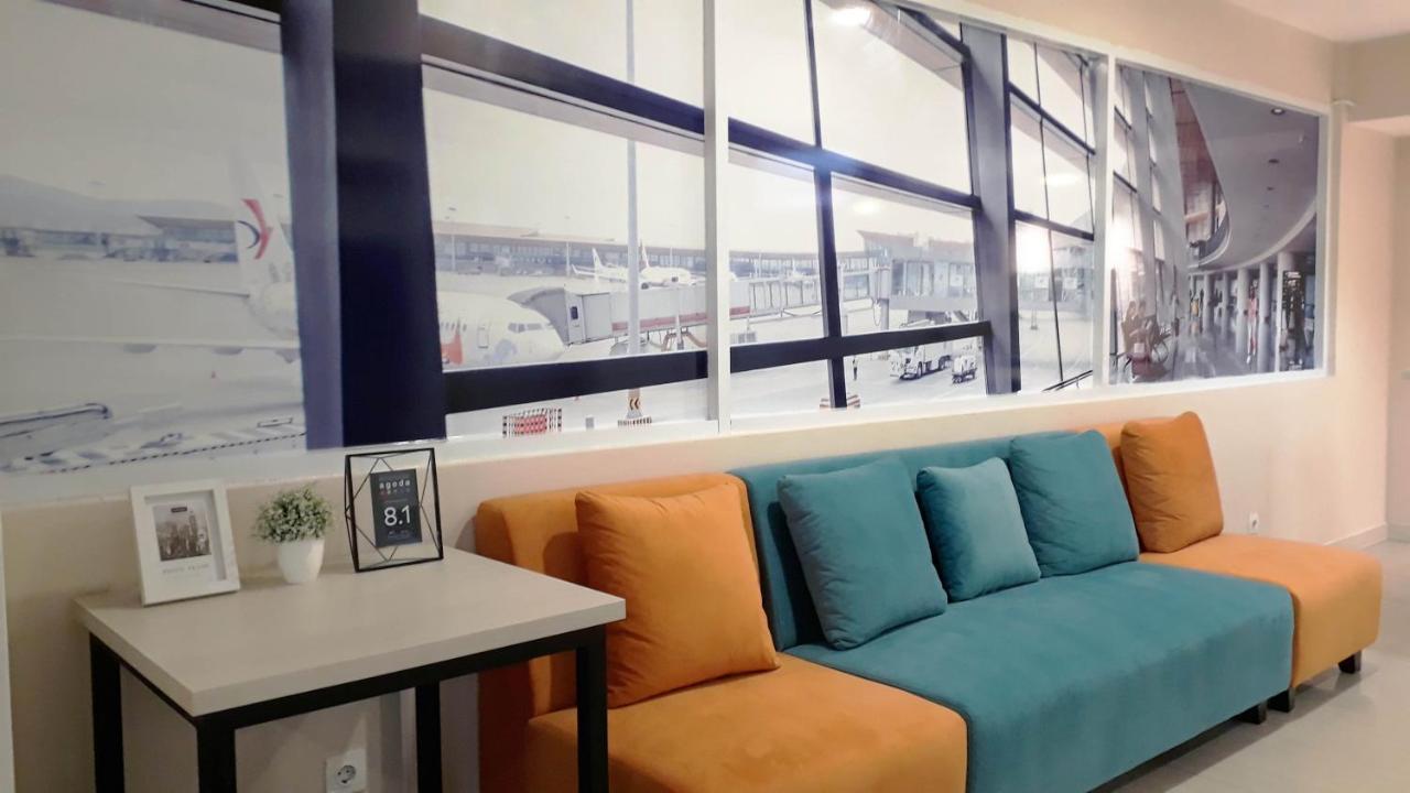 Titanium Express Homtel Otel Cakarta Dış mekan fotoğraf