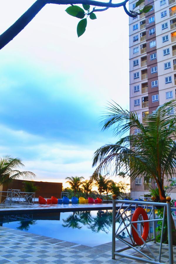 Titanium Express Homtel Otel Cakarta Dış mekan fotoğraf