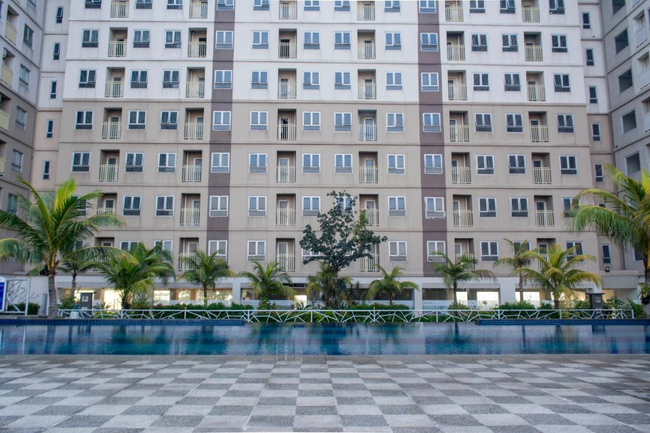 Titanium Express Homtel Otel Cakarta Dış mekan fotoğraf